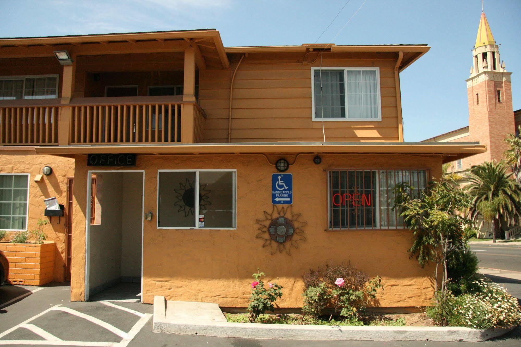 Navajo Lodge Лемън Гроув Екстериор снимка